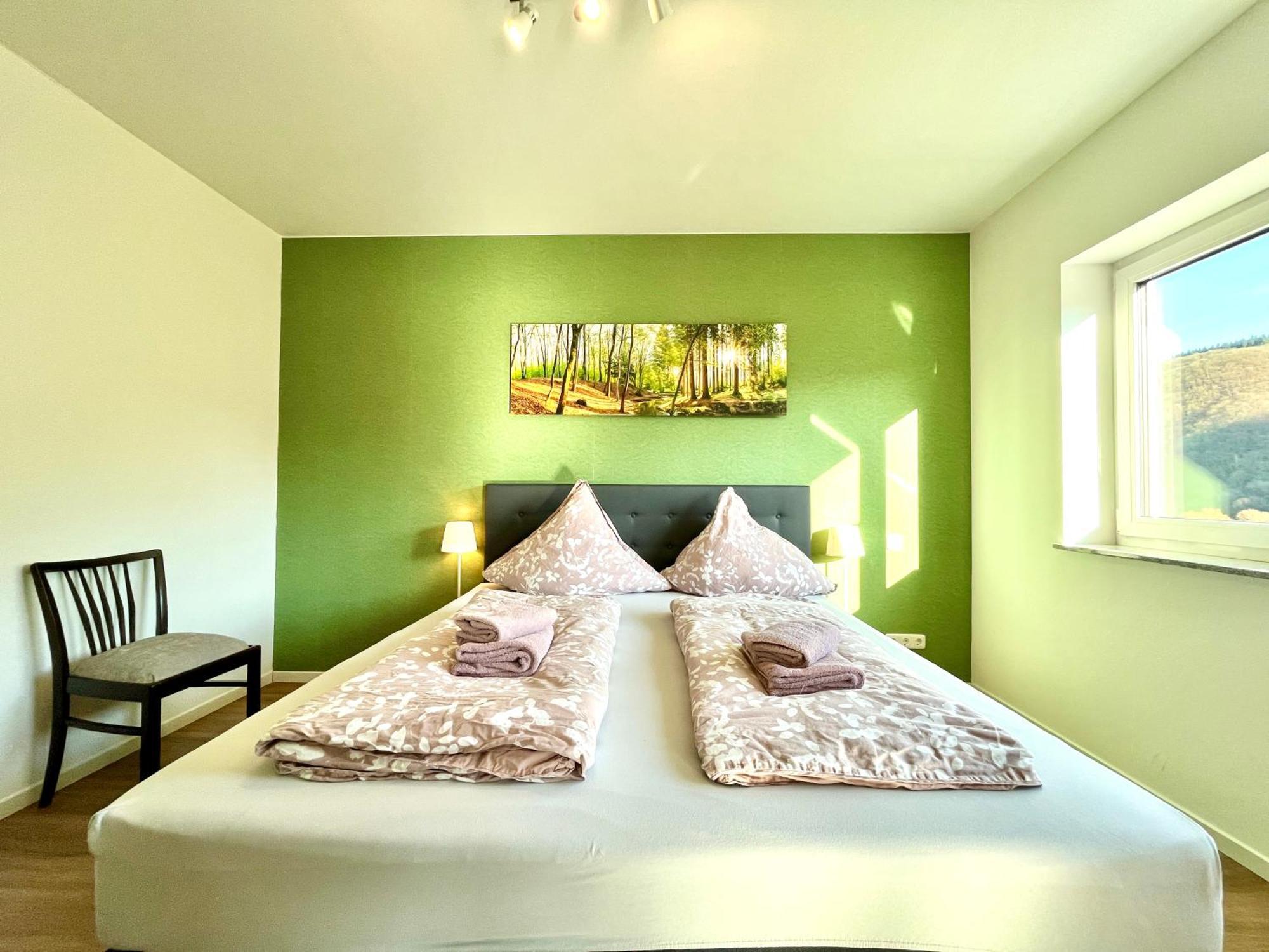 Ferienwohnung Moseltraum, 1-6 Pers, Mit 3 Schlafzimmer Und Panoramabalkon Müden Eksteriør billede